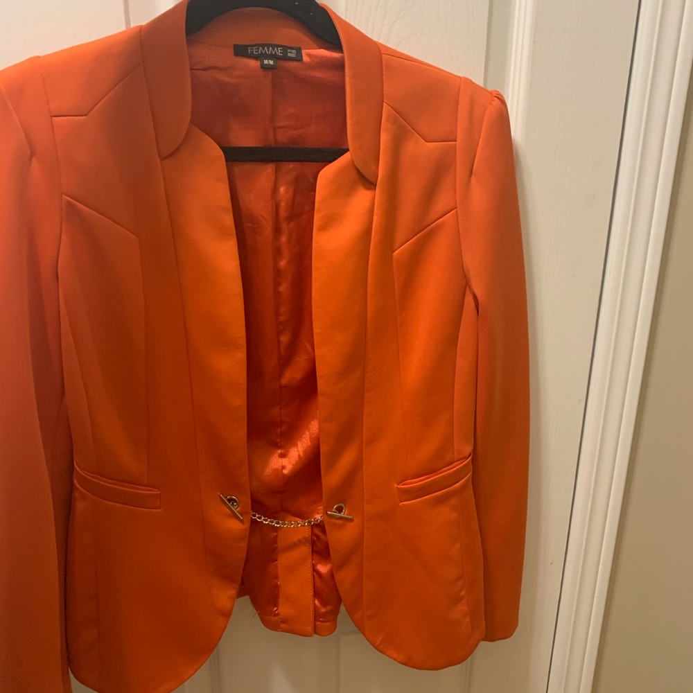Gorgeous!!! Orange tone FEMME blazer Size M